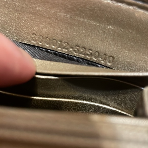 Gucci Zippy Wallet - Picture 8 of 10
